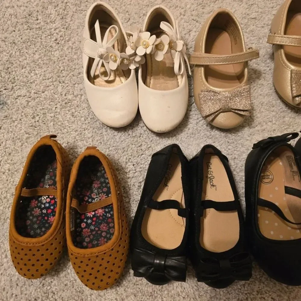 Toddler girl  shoes size 5. Bundle of 7